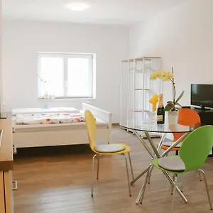 Helles Für 1-2 Pers. Mit Parkplatz Und Wifi Apartment